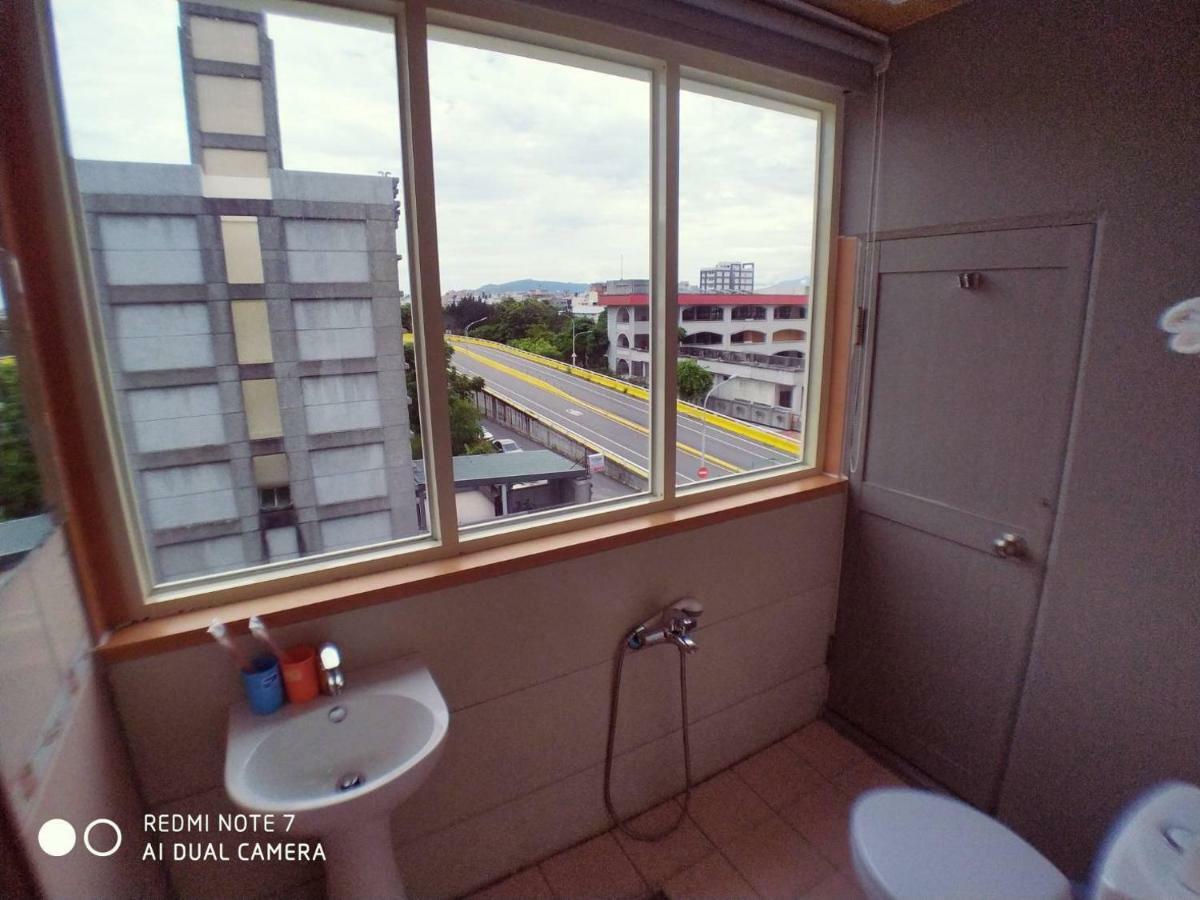 玖拾捌民宿-98Bnb Hualien Buitenkant foto